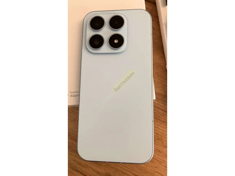 Xiaomi 17 – 12GB RAM / 256GB Depolama – Mavi Renk – Yeni Gibi